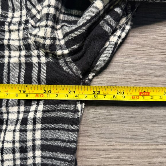 L.L. Bean Men's Scotch Plaid Flannel Shirt - Black/White - Picture 4 of 5